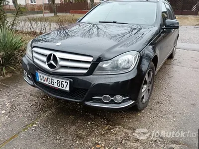 autó főképe