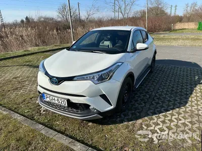 autó főképe
