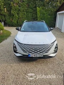 autó főképe