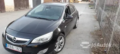 autó főképe