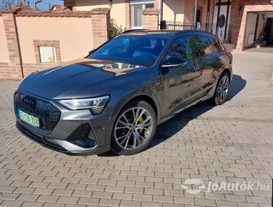 autó főképe