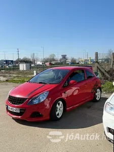 autó főképe