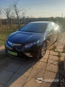 autó főképe