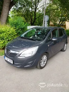 autó főképe