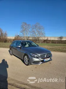 autó főképe