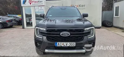 autó főképe