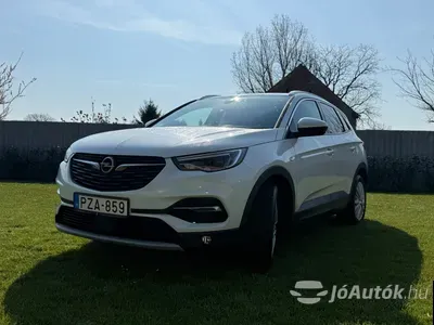 autó főképe