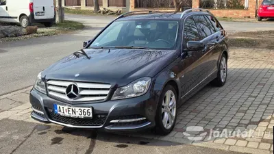 autó főképe