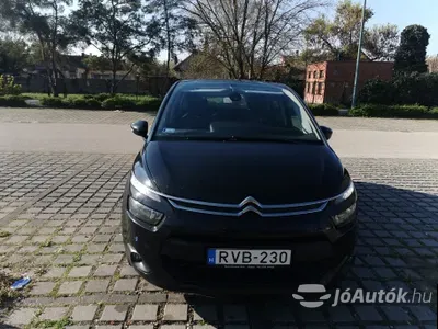 autó főképe