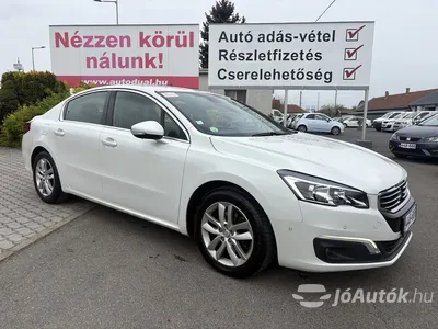 autó főképe