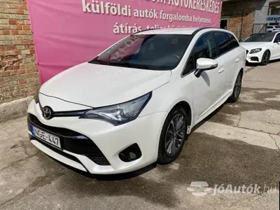autó főképe