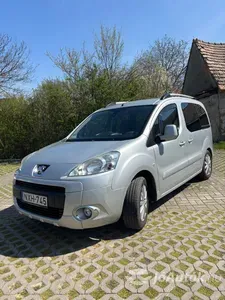 autó főképe