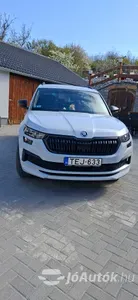 autó főképe