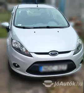 autó főképe
