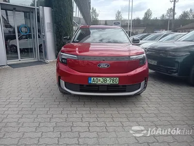 autó főképe