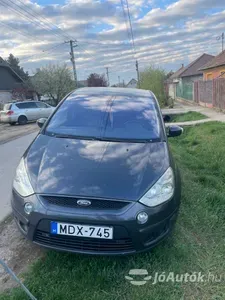 autó főképe