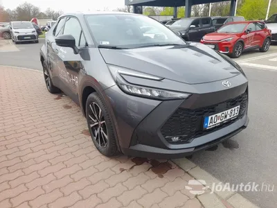 autó főképe