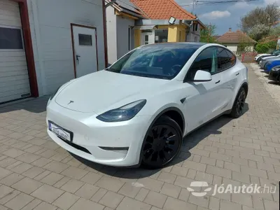 autó főképe