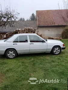 autó főképe