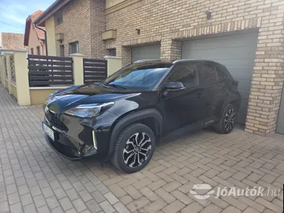 autó főképe