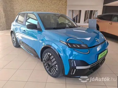 autó főképe