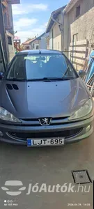 autó főképe