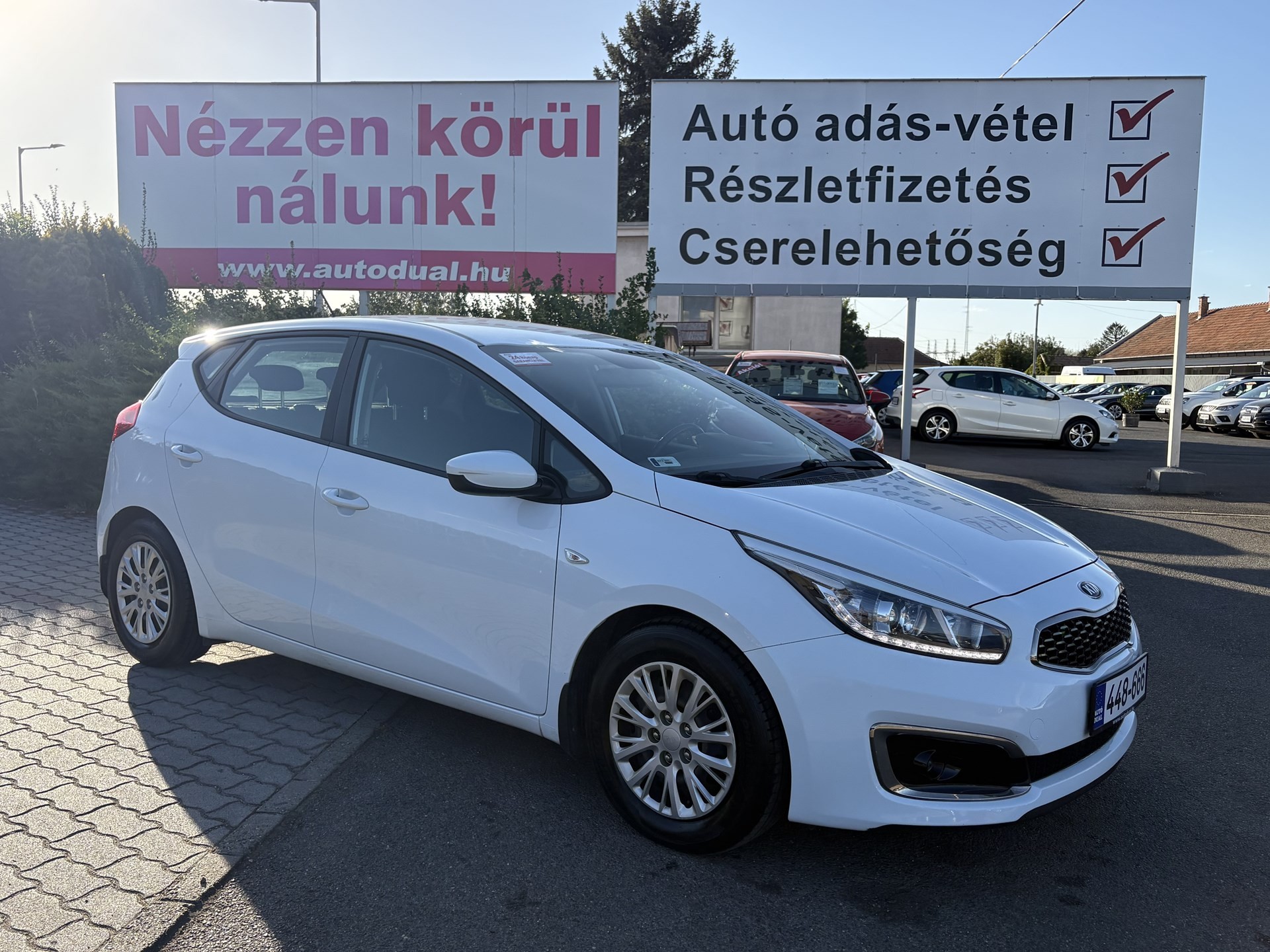 autó főképe