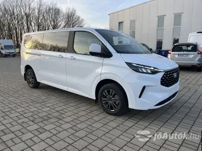 autó főképe