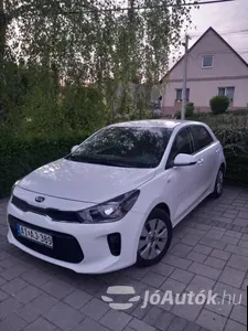 autó főképe