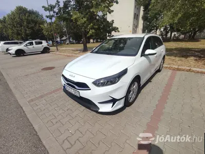 autó főképe