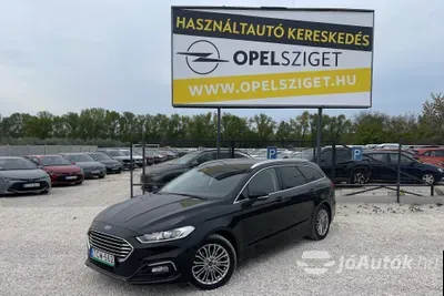 autó főképe