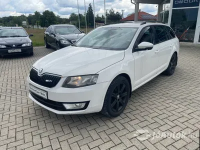 autó főképe