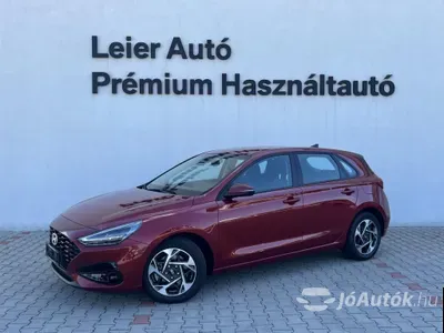 autó főképe