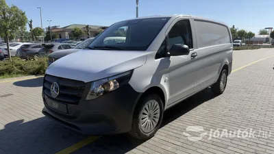 autó főképe