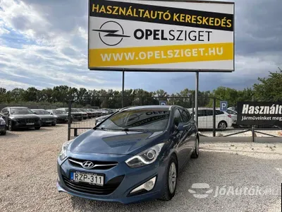 autó főképe