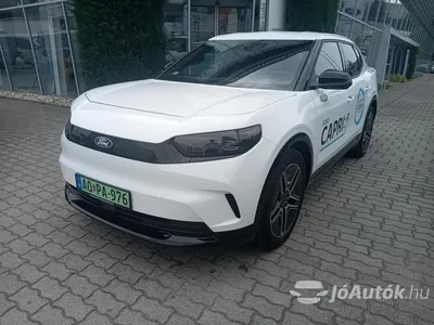 autó főképe