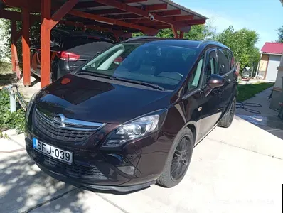autó főképe