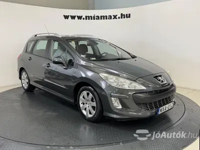 autó főképe