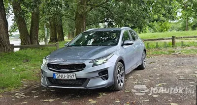 autó főképe