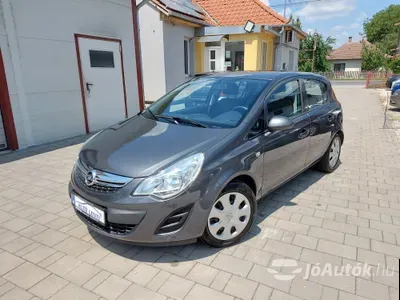 autó főképe