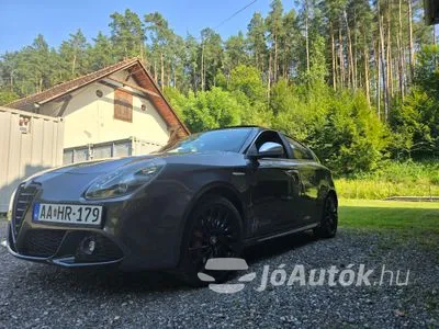 autó főképe