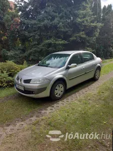 autó főképe