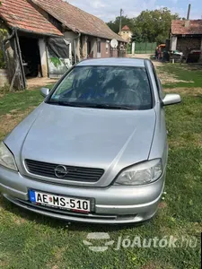 autó főképe
