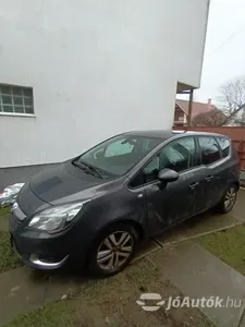 autó főképe