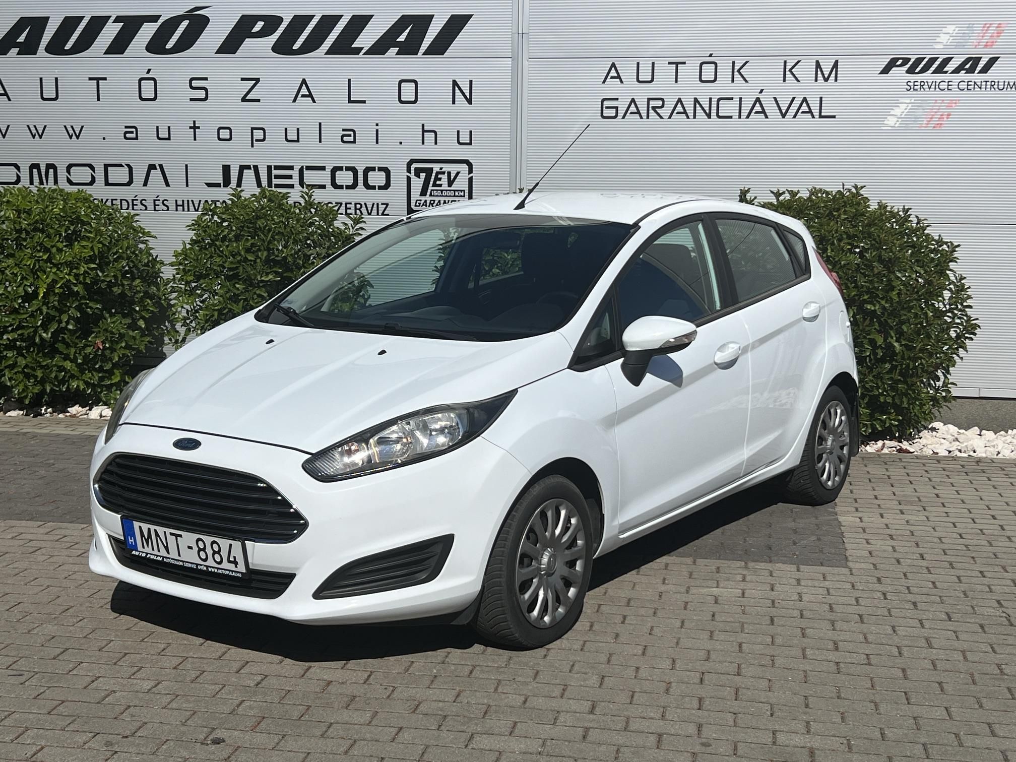 autó főképe