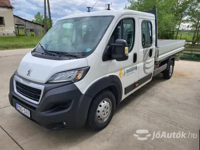 autó főképe