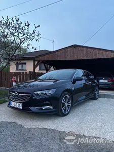 autó főképe