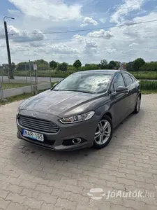 autó főképe