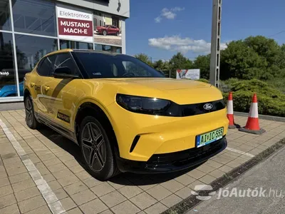 autó főképe