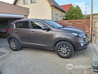 autó főképe